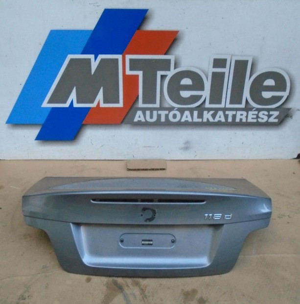 [GY�RI BONTOTT] BMW - CSOMAGT�RAJT� - 1-ES / E88 COUP�